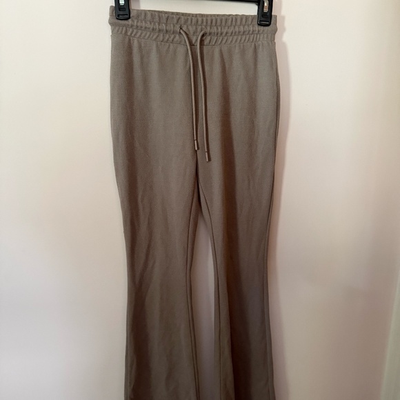 Brown waffle-knit pants - Picture 1 of 2
